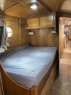 &lsquo;Kookaburra Dreaming&rsquo; narrowboat