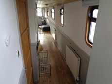 52x11 Wide beam with wheelhouse built 2009 by Maurice Hirst