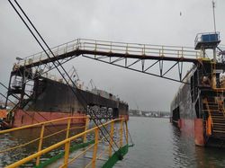 Set of units-Dock-pontoon Pontoon Lifte