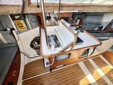 1986 Laser 28