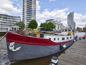 Dutch Barge 20m with London mooring  - Exterior
