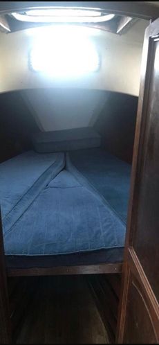 Hustler 30 Sailing Yacht