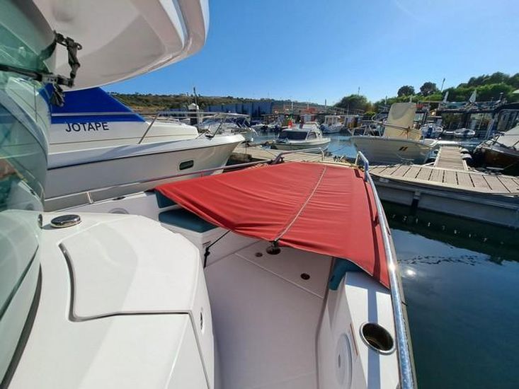 2022 Axopar 28 Cabin