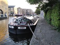 Widebeam Liveaboard - Leeds Liverpool Short Boat style 83% scale