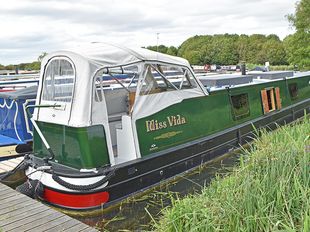 60ft Electric Cruiser Stern Narrowboat