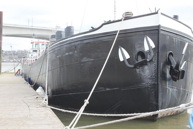 Professionally Converted Dutch Barge ( Kempenaar )