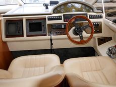 Princess 40 Flybridge Motor Yacht Built 1997