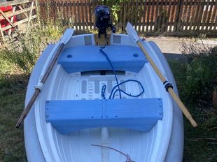 Walker Bay 10 with Suzuki 2.5hp