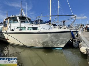 1982 Aquastar  27 aft cabin
