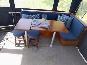 Upper deck 2