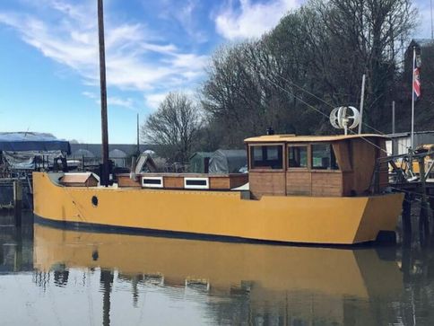 Residential River barge in Cornwall