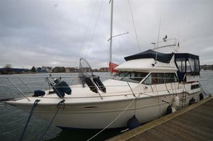 1986 Sea Ray 360 Aft cabin