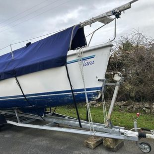 Catalina 250 Sail Boat