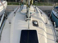 1982 Beneteau First 28