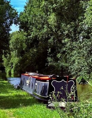 Gladderbrook, 59ft Traditional Tug style Narrowboat by Braidbar Boats