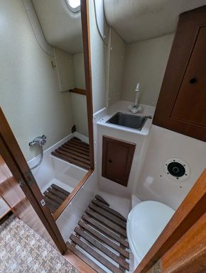 Trident Marine Voyager 38 