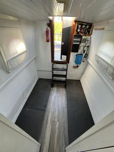 40ft Cruiser Stern - "It's Aboat Time"