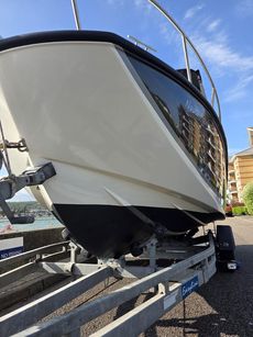 2023 Quicksilver Activ 555 Cabin Boat