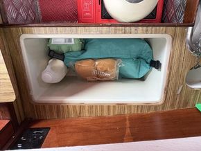 Cool box