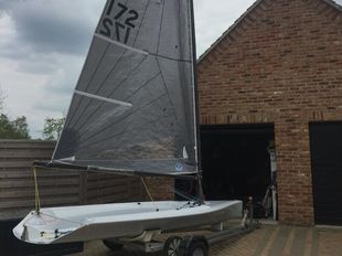 D Zero complete with combi trailer.