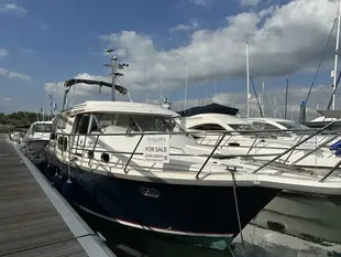2008 Nimbus 380 Commander