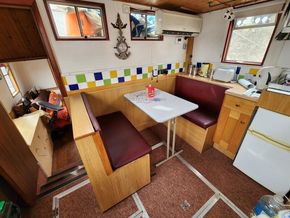 French & Peel Wide Beam Barge - Liveaboard/Distance Cruiser/Workboat  - Galley