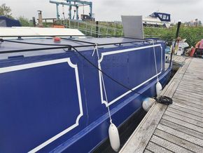 STEEL NARROW BOAT CRUISER STERN 45  - Hull Close Up