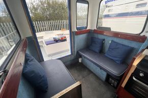 Hardy 24 - Melanholy-seating-cockpit