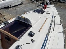 1998 Elan Marine 295