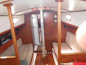 Victoria 30 Sailing Sloop - Looking Forward