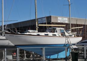 Hull and Topsides Port