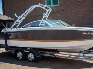2021 Four Winns H210
