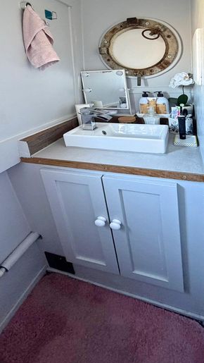 Well fitted bathroom inc. pump out toliet