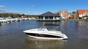 2014 Bayliner 742 Cuddy