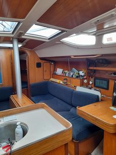 Beneteau Oceanis 350