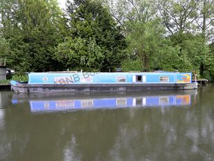 PHOENIX &bull; 60ft 0in, Semi-Trad, 2 + 2 Berth