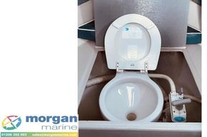 Hardy-Fishing-24-toliet