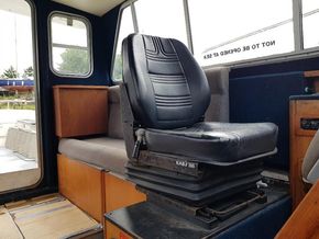 Helm Seat