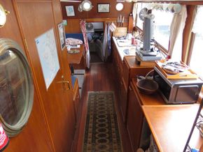 Dutch Luxemotor live aboard river cruiser - Interior