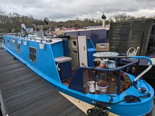 51' reverse layout cruiser stern narrowboat - Roydon Marina Village 