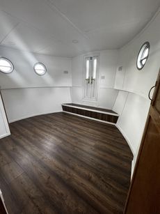 2 Bedroom Floating Home