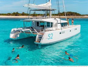 Manufacturer Provided Image: Lagoon 52 F Stern