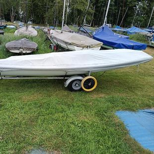 Laser 1 (ICLA 7 5) & Combi Road Trailer