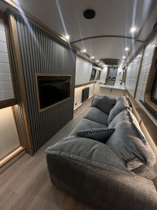 BESPOKE BOAT CO 57FT NARROWBOAT 2027