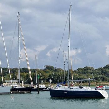 Beneteau Oceanis 323 