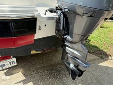 2016 NauticStar 223 DC Sport Deck