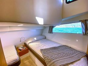 Single berth in midship cabin