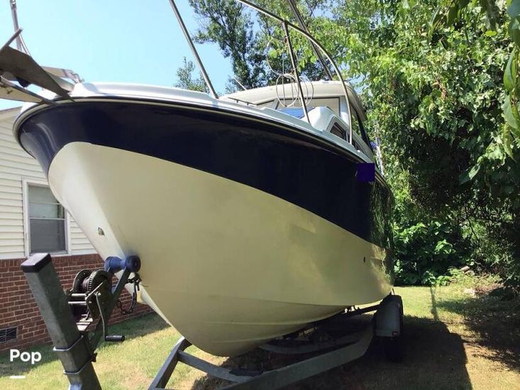 2009 Bayliner 246 discovery