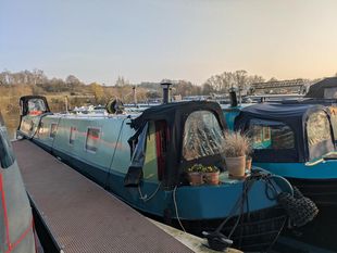 Gemini - 57ft Cruiser Narrowboat Desirable Reverse Layout!