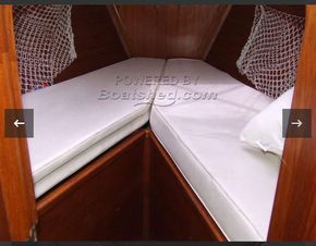 V Berth forward